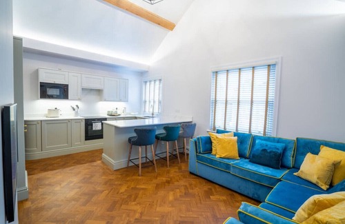 Crawley Apartment | Hazelwick Apartment Is a wonderful 2 bedroom Apartment