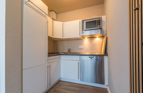 Kuhlungsborn Ost Apartment | HB-03 - Ostseeallee 3a "PIER K'BORN" Curr. HB-03 . "Time Out"