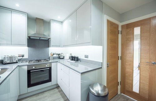 Reading House | Headley House