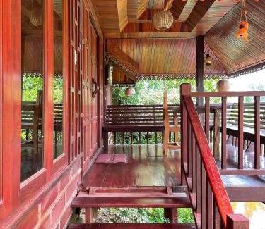 Nakhon Si Thammarat House | Healing House Holistic Farm Stay