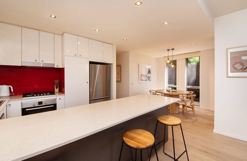 Hampton Apartment | Heart of Hampton by the Beach