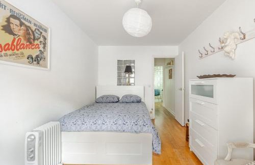 Quartier de l'Horloge Apartment | Heart of Paris III, Le Marais - Charming Apartment