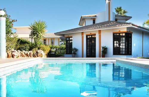 Vale do Garrao Villa | Heatable pool, BBQ & total privacy