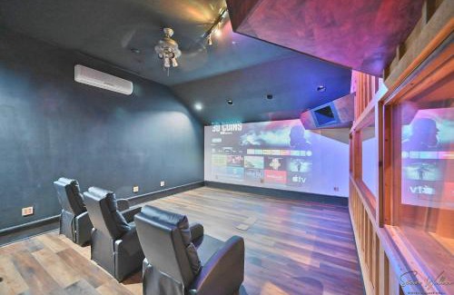 Canadensis House | Heated Indoor Private Pool Stream Front Game Room