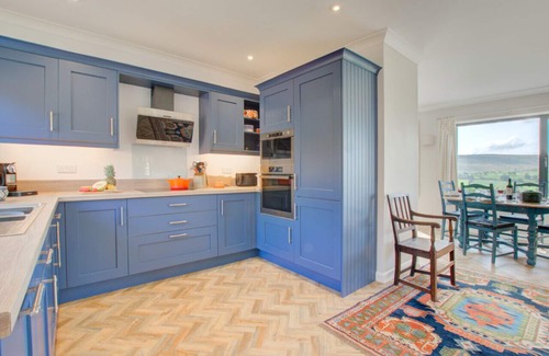 Leyburn House | Heathlands - Two Bedroom House, Sleeps 4