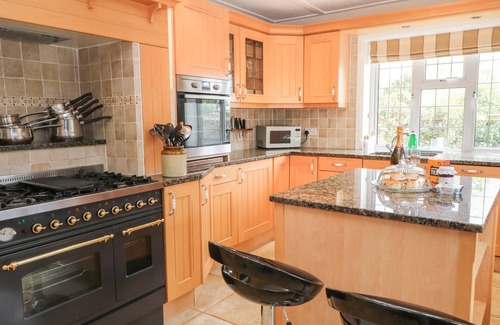 Clearbrook Cottage | HECTOR'S HOUSE, pet friendly, character holiday cottage in Yelverton