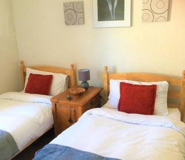 Llanboidy House | Heddfan (Place of Peace)