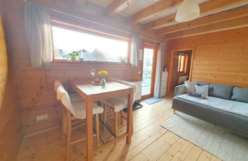 Rudow Apartment | Helle und idyllische 2 Zimmer Wohnung am Rande von Berlin