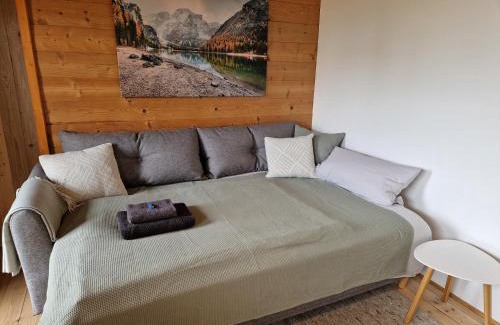 Rudow Apartment | Helle und idyllische 2 Zimmer Wohnung am Rande von Berlin