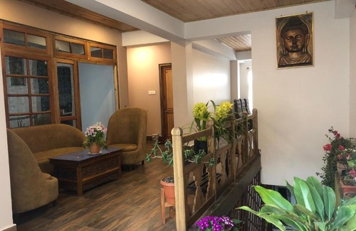 Pelling House | Hello Home