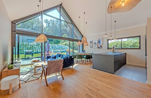 Goulven House | "Hello Sea" Family House with Spa