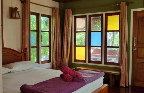 Ko Sichang House | Hello Sichang Bungalow