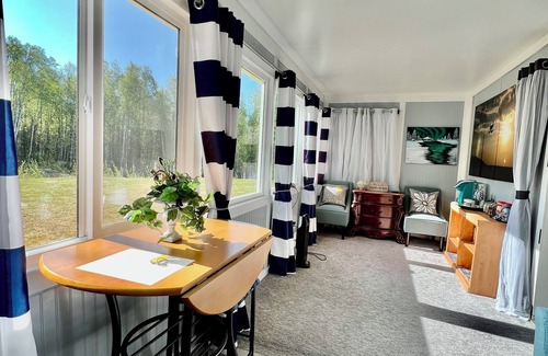 Susitna North Cabin | Hello Sunshine! Cottage