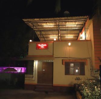 Neral House | HemHarsh Holiday Home with pool