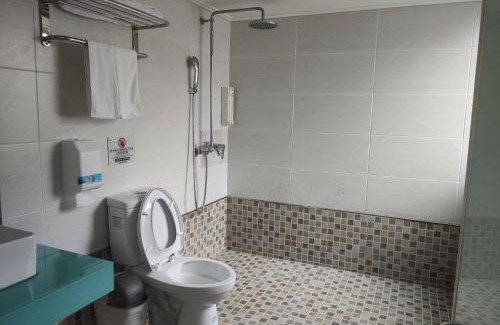 Ren'ai District Hotel | HengChang Business Hotel