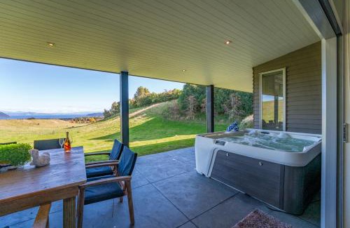 Kinloch House | Hepina Heights Retreat - Kinloch