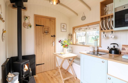 Redmile Cottage | Herbie's Shepherds Hut at Shepherds Lodge