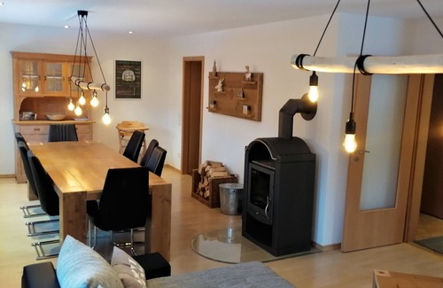 Gellinghausen Apartment | Here you have time! Vacation apartment for 6+2 pers. Hiking trails on the doorstep.