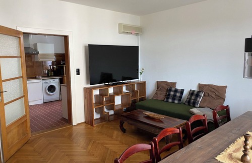 Schwechat House | Herrenhaus HönigernFlughafen 11Min/Wienmitte 12Min