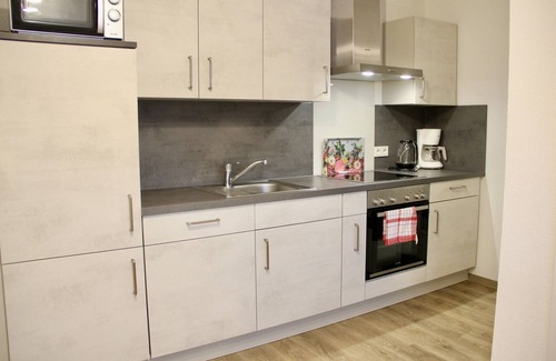 Zweibruecken Apartment | Herzog Wolfgang Studios- Zentral, Modern, Freundlich