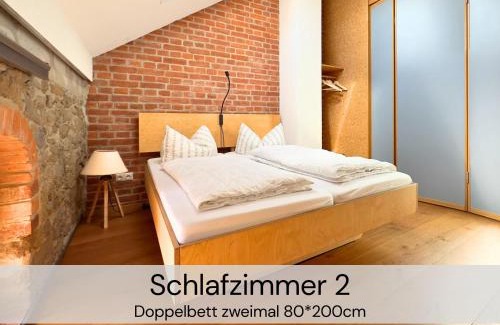 Buhlau Apartment | HexenburgbeiDresden Maisonette über 2 Etagen mit 4 Schlafzimmern, Kamin, Terrasse und Faßsauna, Nähe Sächsische Schweiz Dresden