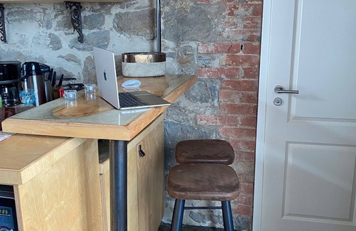 Buhlau Condo | HexenburgbeiDresden Stylishes Designerappartement mit Schlafsofa, Terrasse - Nähe Sächsische Schweiz