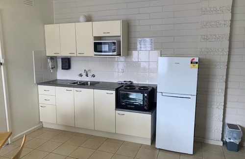 Lakes Entrance Hotel | Heyfield Motel & Apartments