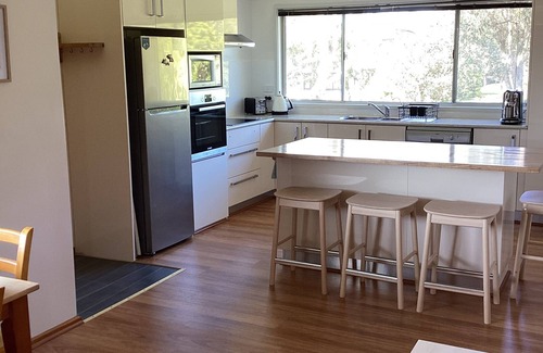 Ventnor House | Heyley Holiday Beach House -