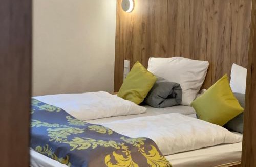 Haunstetten-West Hotel | HHotel Augsburg