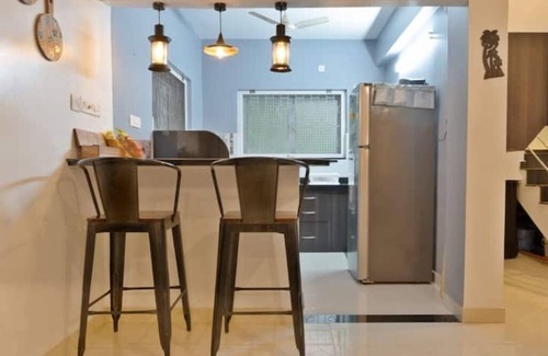 Arpora Villa | Hi5 Stays Casa SEaRENITY 4BHK Pvt Pool North Goa