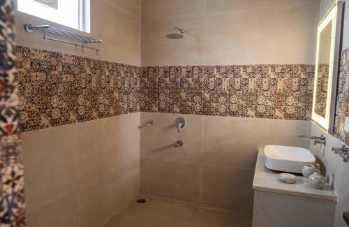 Kotabagh Apartment | Hibiscus