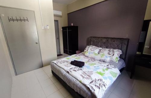 Pelindung Apartment | Hidanah Sutravilla Homestay