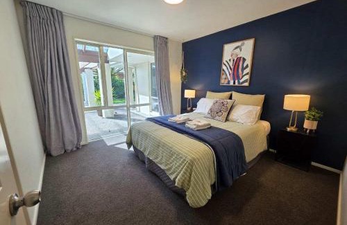 Halswell House | Hidden Gem of Christchurch - Sleeps 13
