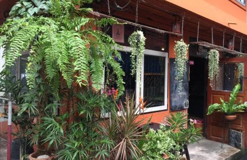 Wat Sam Phraya House | Hidden Lumpu