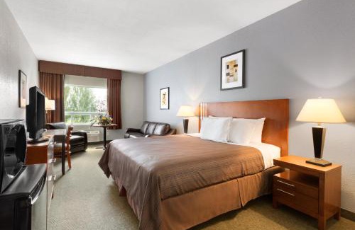 High Prairie Hotel | High Prairie Inn