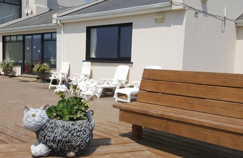 Duncannon Cottage | HIGH TIDE, pet friendly, with a garden in Duncannon, County Wexford