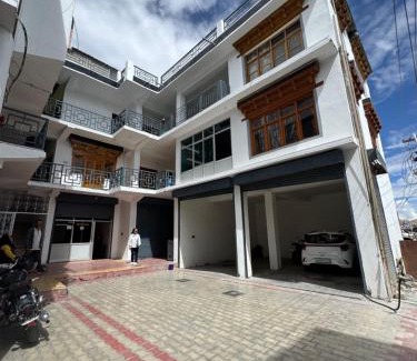 Leh House | Highway Inn Guest House