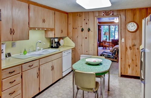 Brainerd Cottage | Hike, Fish & Boat: Waterfront Home in Brainerd!