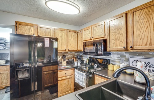 Ozone Condo | Hike, Fish & Golf: Condo 5 Mi to Ozone Falls!
