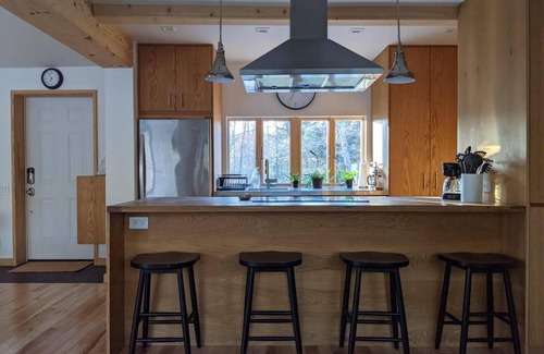 Mount Pocono House | Hike/Shop/Remote Work/Relax/Mount Airy Casino/Camelback Resort