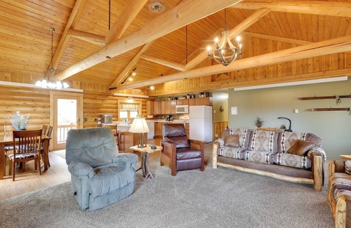 Hill City Cabin | Hill City Log Cabin Along Newton Creek!