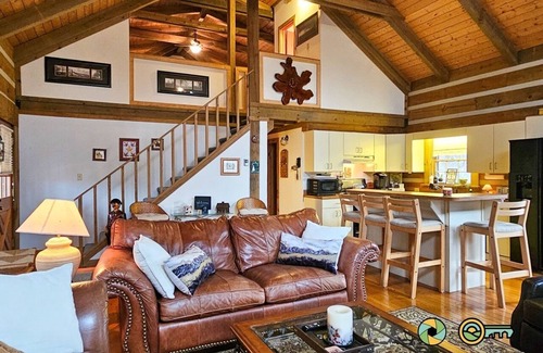 Basye Cabin | Hill Country Cabin - classy log cabin living!