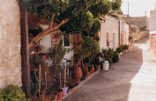 Sitia Apartment | HILL HOUSE SANDALI 2