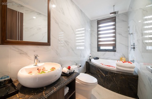 Dich Vong Hotel | Hillary Hanoi Hotel