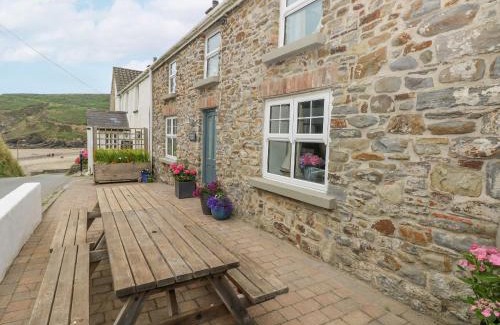 Nolton House | Hillbrook House