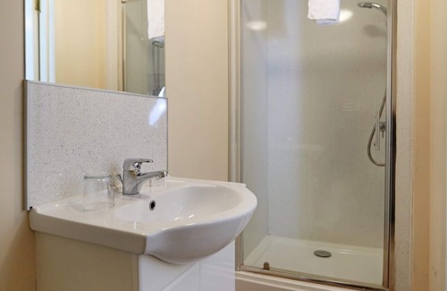 Stirling Cabin | Hillhead Farm Lets