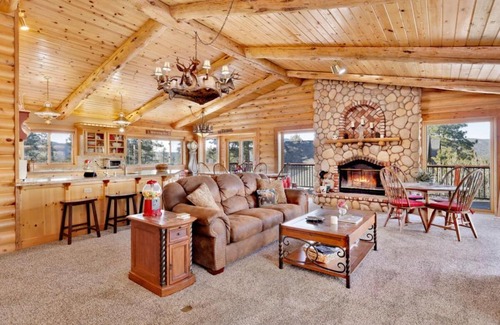 Ironwood Estates House | Hillside Haven #2071 by Big Bear Vacations