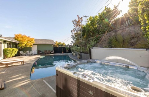 Country Club House | Hillside Haven: Bayview Pool & Hot Tub