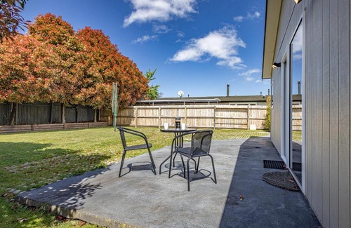 Hilltop House | Hilltop Hideaway - Taupo Holiday Home