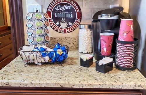 Latonia House | Hilltop Manor, Celebrity themed rooms.